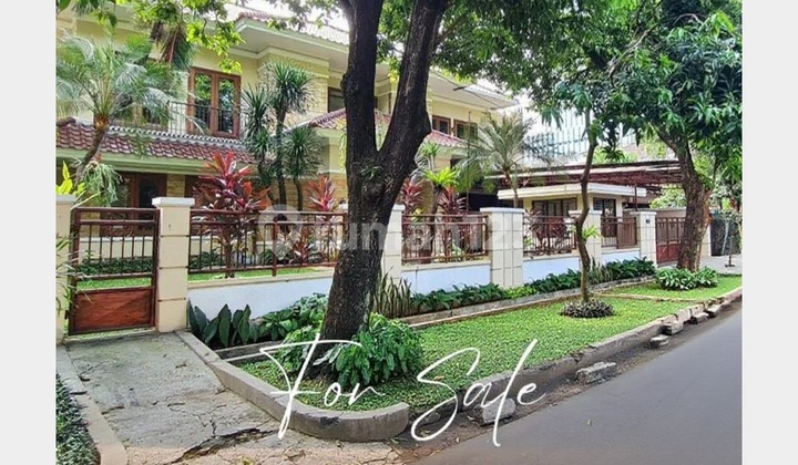 LXMMT 0156 Dijual Rumah Mewah Siap Huni Dengan Kolam Renang Area Kebayoran Baru Jakarta Selatan
