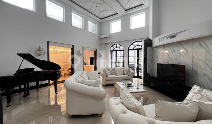 Luxury! Semi-Furnished House for Sale with Swimming Pool Area in Menteng, Central Jakarta. Luxury! Semi-Furnished House for Sale with Swimming Pool Area in Menteng, Central Jakarta.
