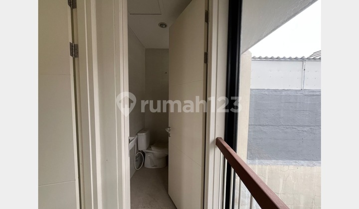 LDP 0070 For Rent Cheap New House Ready to Occupy Northwest Hill Citraland Surabaya 2