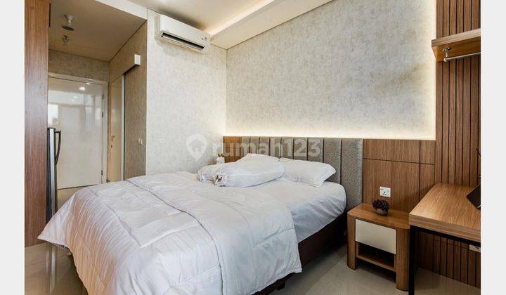 LJM 0021 New. Disewakan Apartment Studio Vertu Ciputra World Surabaya 1