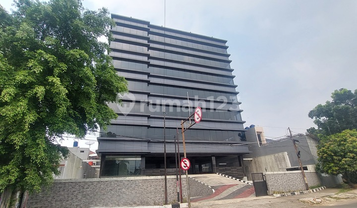LXMMT 0118 New Building. Luxury Office Building for Sale Ready for Occupancy Near Pondok Indah Area, South Jakarta.