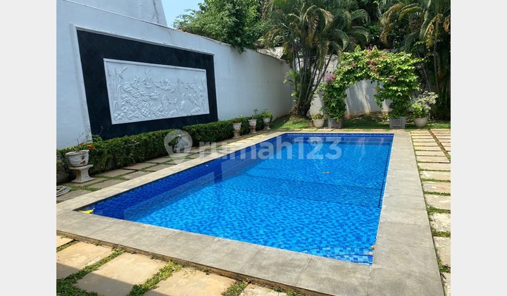 Lxmmt 0061 Siap Huni. Dijual Rumah Strategis Kebayoran Baru Jakarta Selatan.