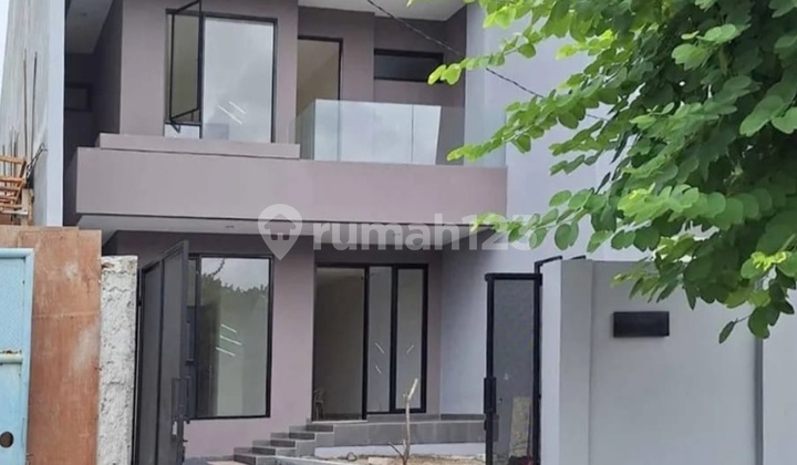 For Sale Luxury 2-Story House In Kalideres Permai