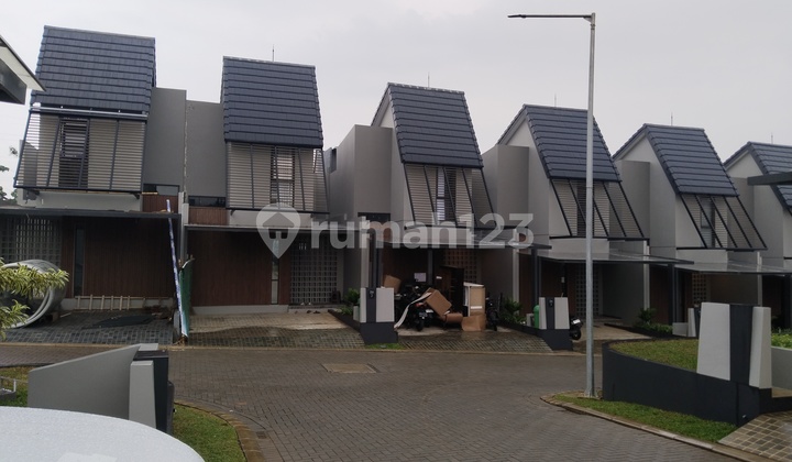 For Sale New 2-Story House in Karawaci