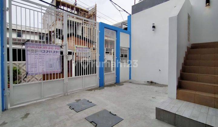 Disewa kan ruko bangunan baru  lokasi daerah Menceng raya dekat dengan pasar 19