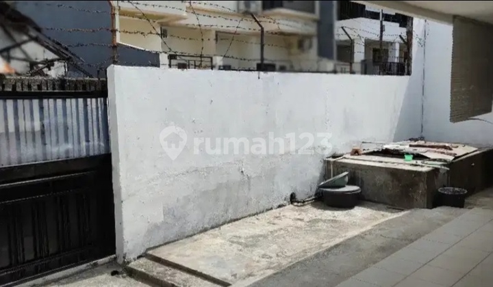 Di jual rumah Daerah Cengkareng 2