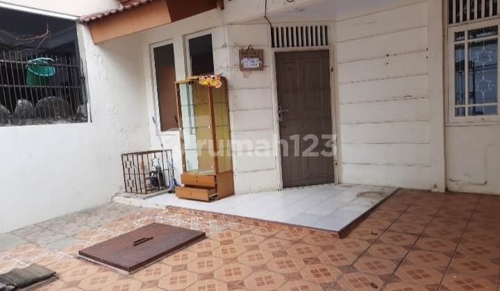 Di jual Rumah 1 lt di Taman Surya 2  2