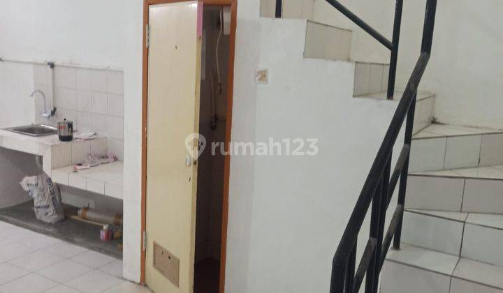 Disewakan rumah 2 lt di Griya Dadap tangerang 5