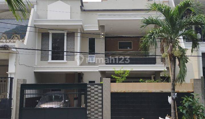 Di jual Rumah 2 lt di Taman Semanan Indah 1