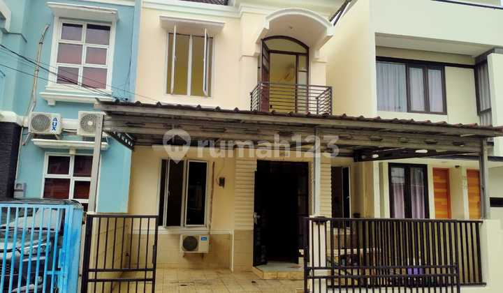 Di jual rumah 2 lt di mutiara  taman palem