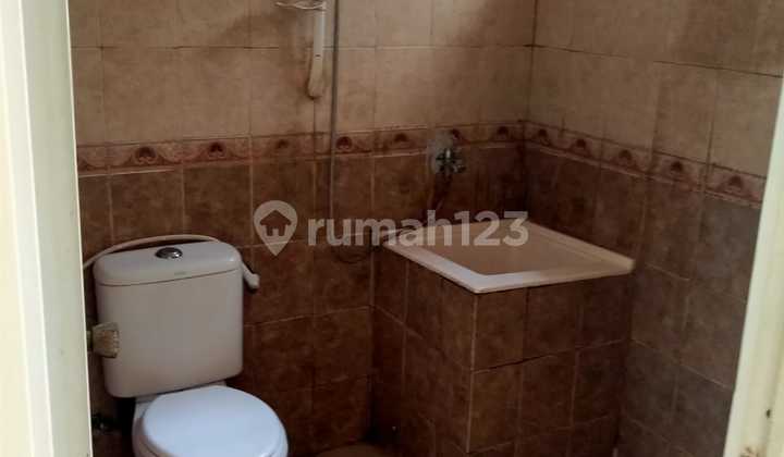 Di jual rumah 2 lt di mutiara  taman palem 2