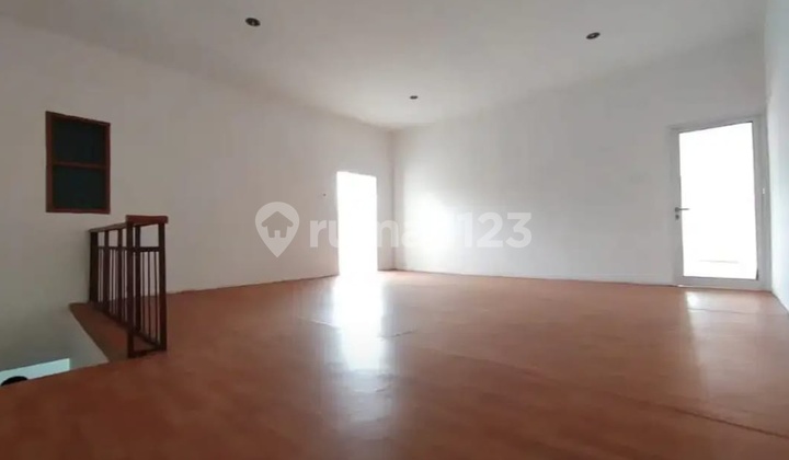 Di jual rmh  bagus 2 lt  di Citra 5