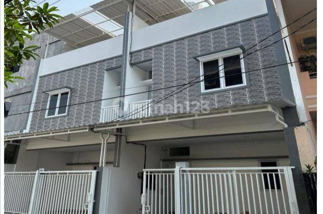 Di jual Rumah kost 10 kmr, full furnish, lokasi strategis 1