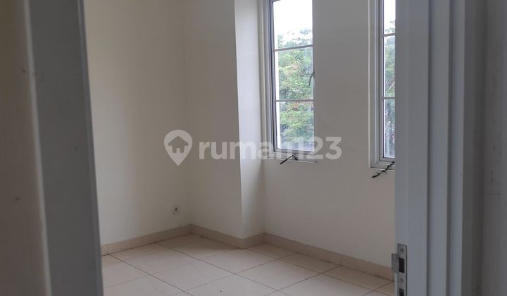 Di jual rumah 2 lt di Vanya Park Bsd,  2