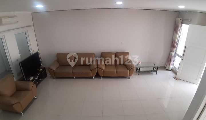 Di jual rumah 2 lt di Cluster Bohemia  2