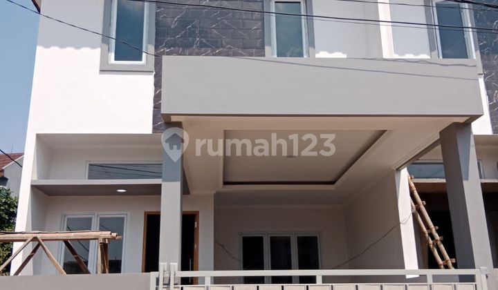 Di jual Rumah di Sektor 3 Bumi Puspitek Asri, Gading Serpong