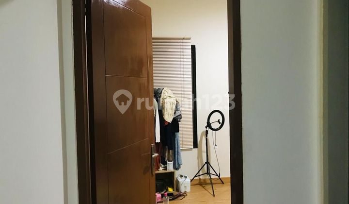 Di jual rumah bagus 2 lt, di Cengkareng Residence 2