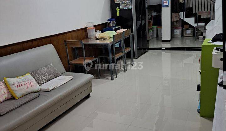 Dijual rumah bagus 2 lantai di Nusa Loka 2