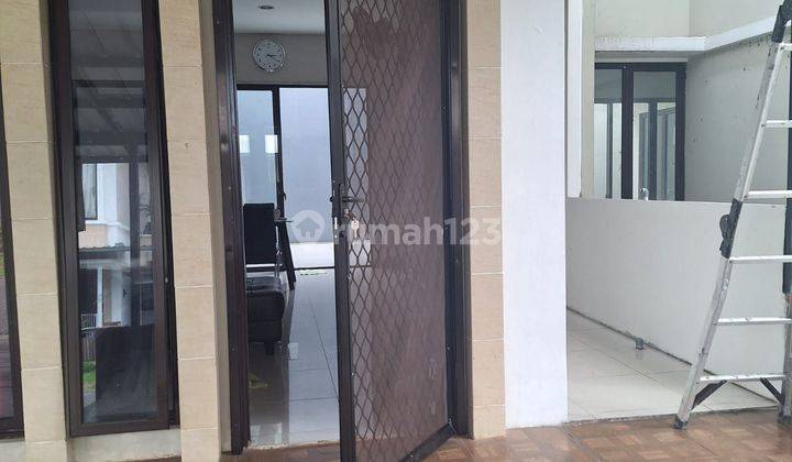 Disewakan rumah 2 lt full furnished di Eminent BSD 1