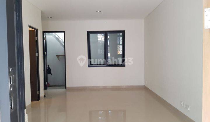 Di Sewakan Rumah 3 Lt Semi Furnish Di Tmn Provence Bsd 1