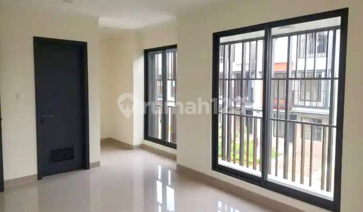 Di jual rumah bagus 2 lt cluster Leonora di Symphonia 2