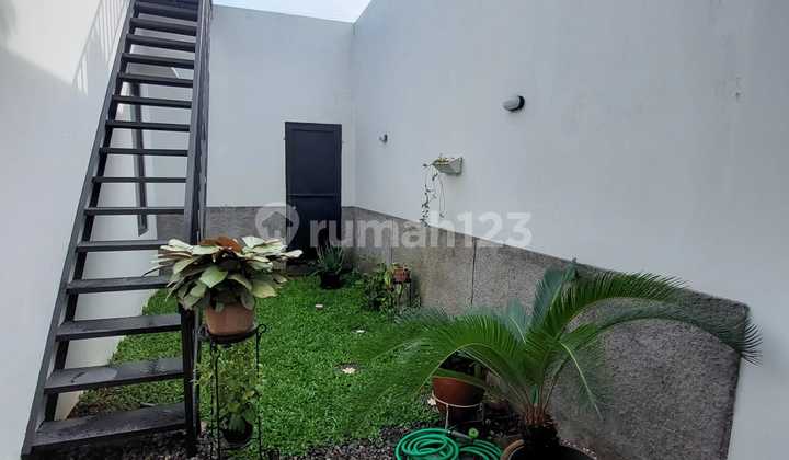 For Sale Fast And Cheap Earth House Puspitek Asri Bsd City (behind Regent Town Bsd) 2