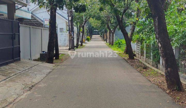 Di Jual Rumah 2,5 Lantai, Semi Furnish Di Joglo 2