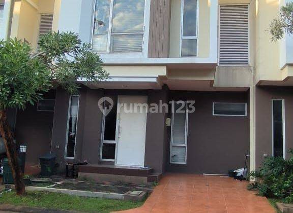 Disewakan Rumah Di Cluster Coral @malibu Gading Serpong 1