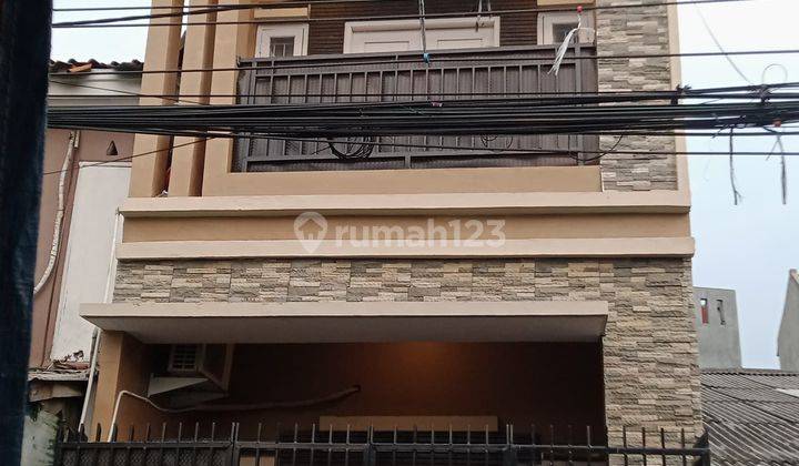 Di Jual Rumah 3 Lt Di Semanan Lokasi Dekat Dengan Citra Garden Puri  1