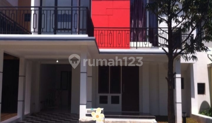 Disewakan Rumah 2 Lt Semi Furnish Di Foresta
