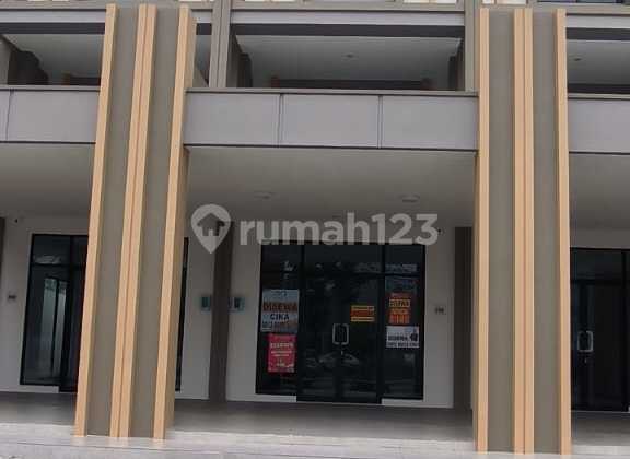 Disewakan Ruko Baruillago, Gading Serponghadap Jalan 