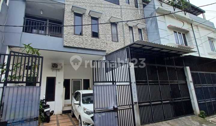 For Sale 3-Story Semi-Furnished House in Jelambar, West Jakarta 2