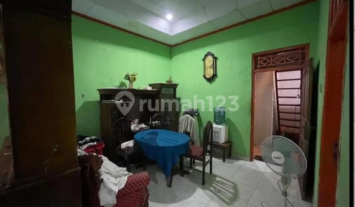 For Sale 1.5-Story House in Menceng Area, Mosque Alley