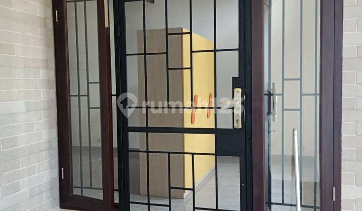 For Sale Nice House 1, 1/4 Land in Citra Garden 5