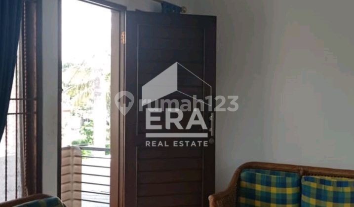 Well-Maintained Flood-Free Strategic House in Margahayu Complex