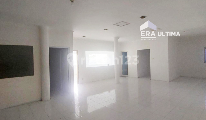 Ruko Strategis Cocok Untuk Usaha dan Kantor di Jendral Sudirman