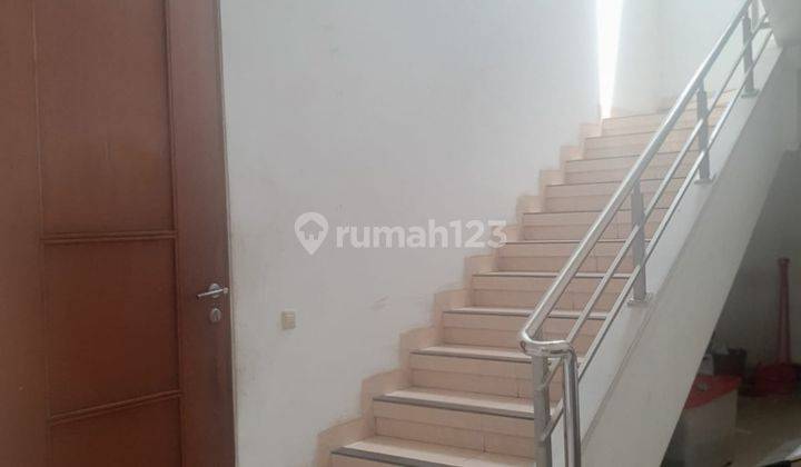 Gedung Cocok Untuk Gudang Dan Kantor di Soekarno Hatta 11