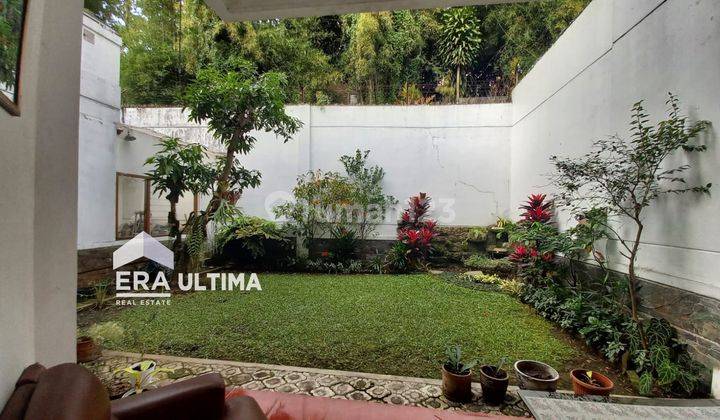 Dijual Rumah Cantik Siap Huni di Setiabudi 1