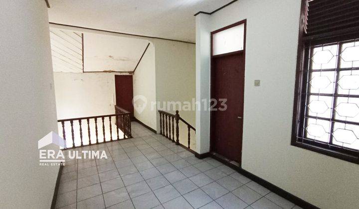 Rumah 2 Lantai Bagus Unfurnished SHM di Sayap Gatsu Gatot Subroto 2