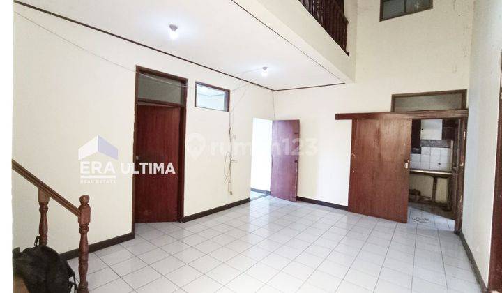 Rumah 2 Lantai Bagus Unfurnished SHM di Sayap Gatsu Gatot Subroto 1