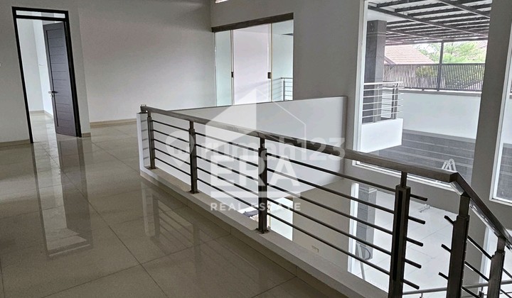 Rumah Luas Minimalis Siap Huni di Komplek Batununggal 2