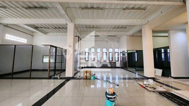 Ruko Strategis Siap Pakai di Soekarno Hatta, Bandung Kota 1