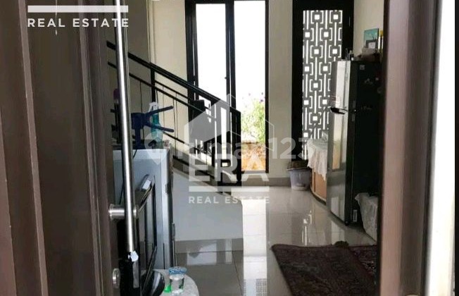 Ready-to-Occupy Minimalist House in Summarecon Bandung Complex Ready-to-Occupy Minimalist House in Summarecon Bandung Complex