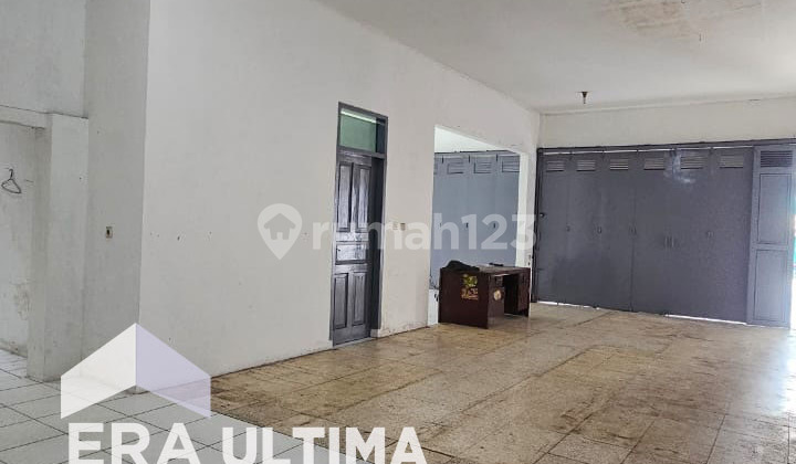 Ruko Strategis Cocok Untuk Usaha dan Kantor di Kolonel Masturi Ruko Strategis Cocok Untuk Usaha dan Kantor di Kolonel Masturi