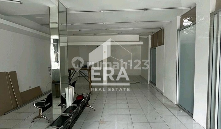 Strategic Ready-to-Use Main Road Shop House in BKR, Bandung 1