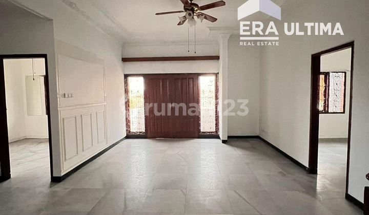 Minimalist House Ready to Occupy, Strategic Location on Soekarno Hatta
