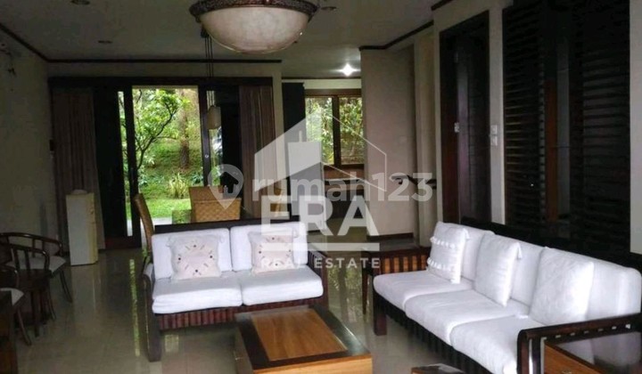 Rumah Sejuk Bagus Terawat di Dago Bandung Utara