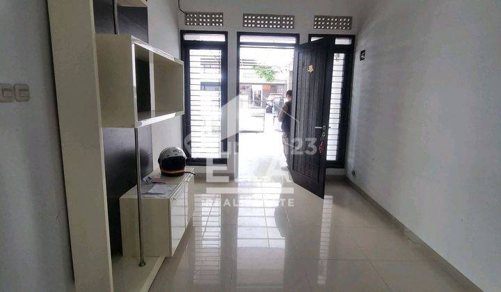 Rumah Minimalis Siap Huni di Komplek Batununggal