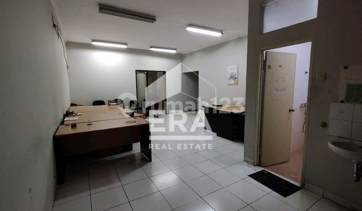 Strategic Shophouse Suitable for Business or Office in Gatot Subroto 2