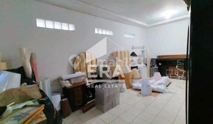 Land and Building in Lembang Suitable for Warehouse, MBG, Cafe